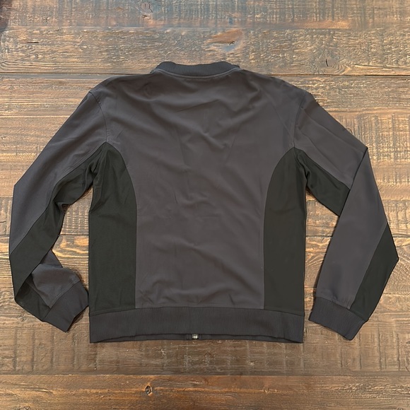 Lululemon. Lightweight Full Zip Jacket. - Picture 3 of 4